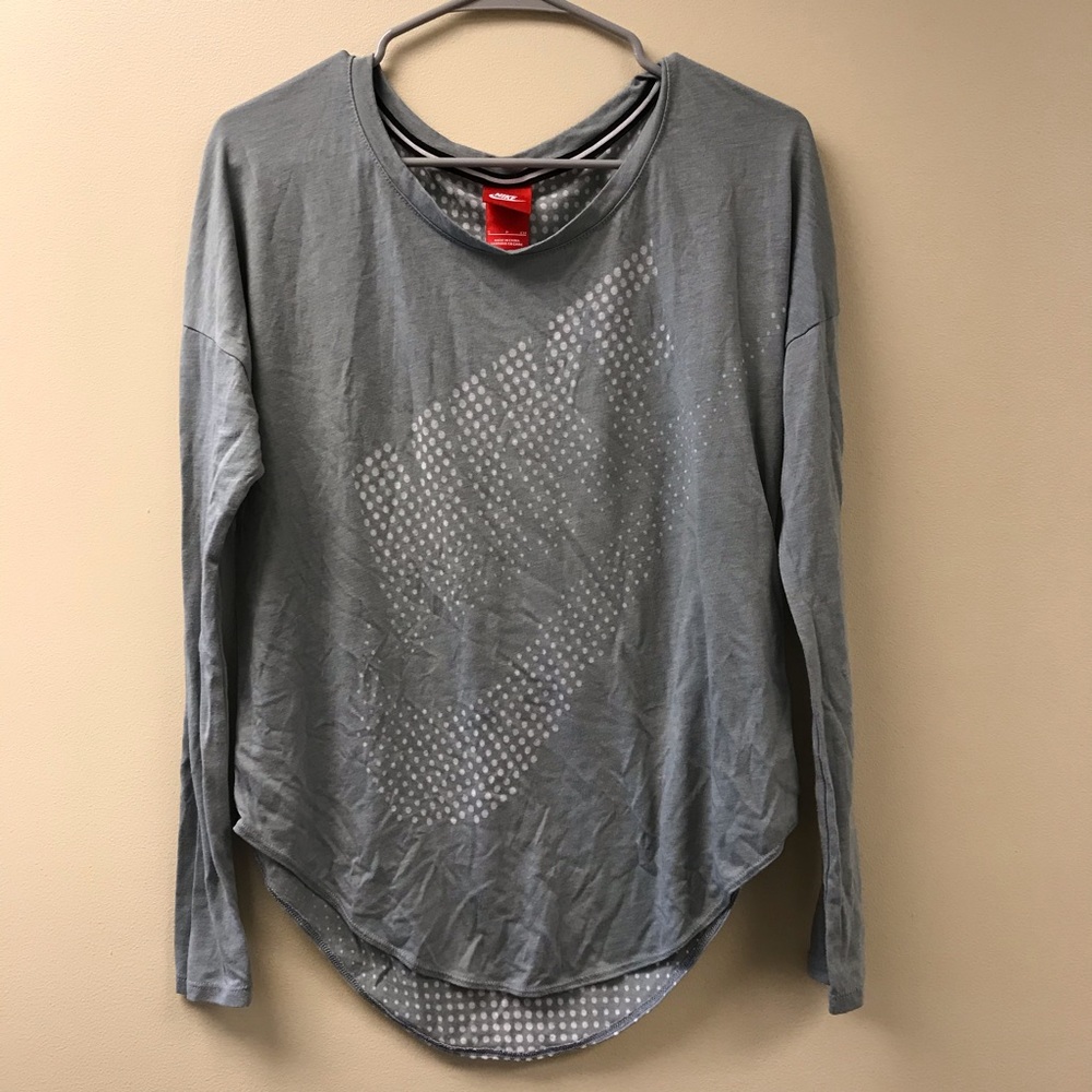 Nike grey long sleeve shirt in size small